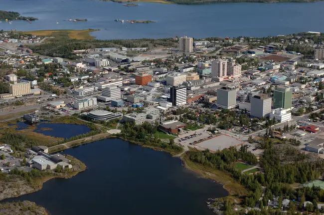 Yellowknife : 耶洛奈夫