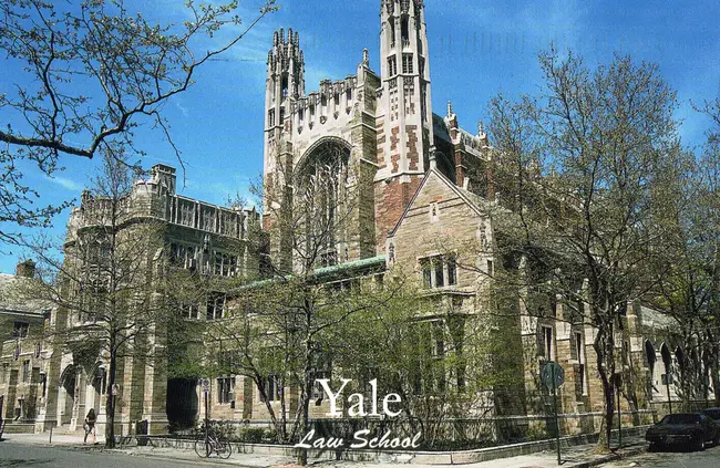 Yale Law School : 耶鲁法学院