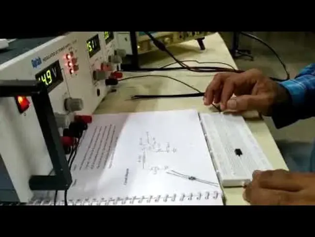 Zero Crossing Detector : 过零检测器