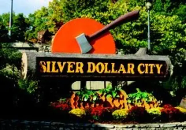 Silver Dollar City : 银元城