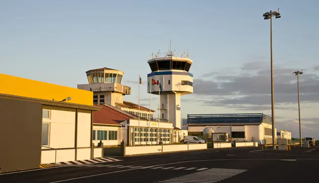 Santa Monica Municipal Airport, Santa Monica, California USA : 美国加利福尼亚州圣莫尼卡市圣莫尼卡市机场