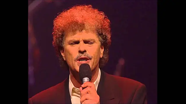 Robert Long : 罗伯特·朗