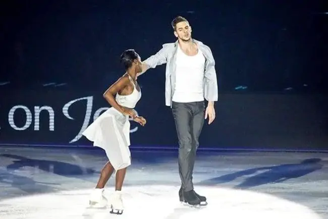 Perry James : 佩里杰姆斯