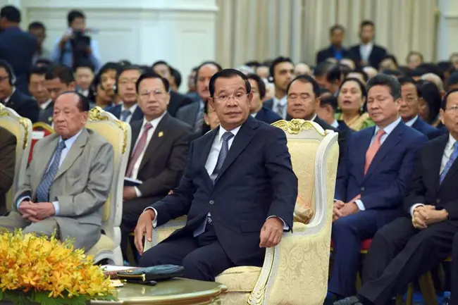 World Cambodian Congress : 世界柬埔寨大会