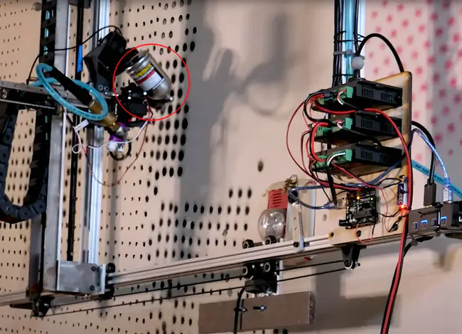 Wall Following Autonomous Robot : 墙壁跟随自动机器人