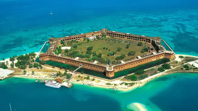 Dry Tortugas Ecological Reserve : 干曲古斯生态保护区