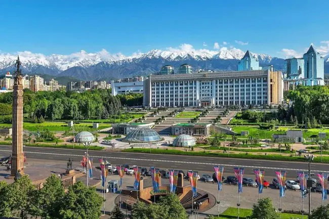 Kazakstan School Of Public Health : 哈萨克斯坦公共卫生学院