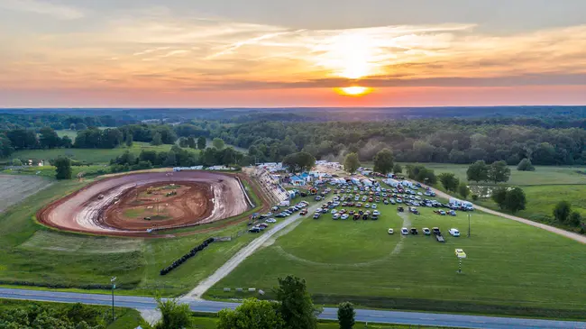 Lawrenceburg/Lawrence County Airport, Lawrenceburg, Tennessee USA : 美国田纳西州罗伦斯堡/劳伦斯县机场