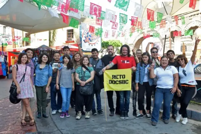 Escuela Regional de Ingeniería Sanitaria : 地区卫生工程学院