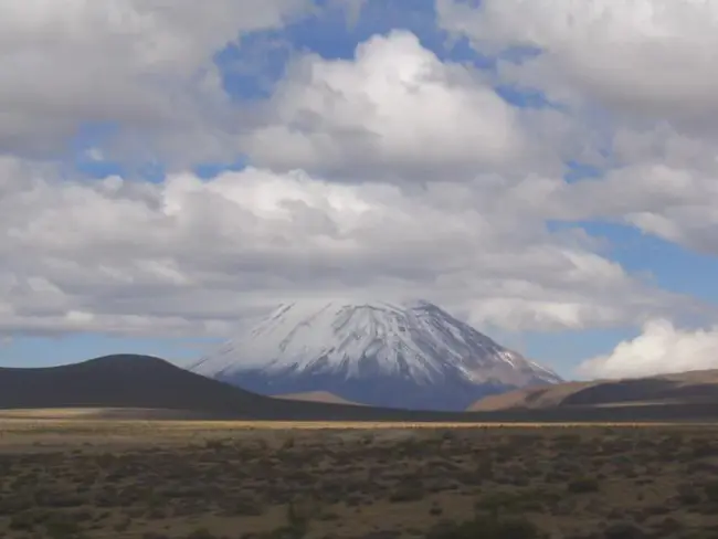 EXploraciones y Explotaciones Mineras IzaBAL S.A. : 勘探和采矿 IzaBAL S.A.