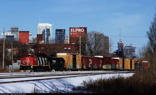 Montreal, Maine, and Atlantic Railway : 蒙特利尔、缅因州和大西洋铁路