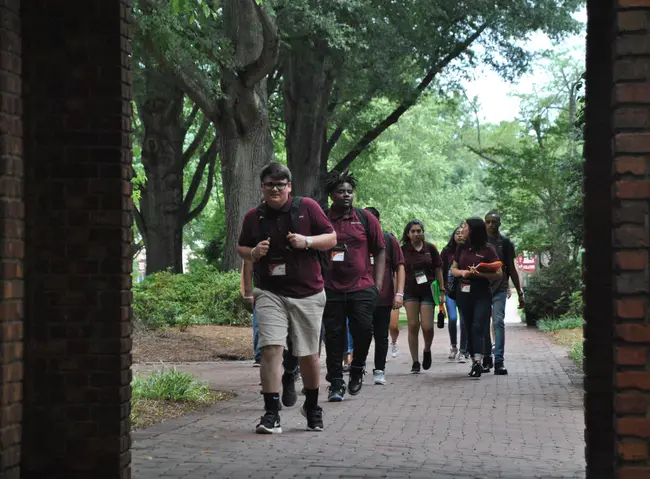 Elon College, NC : 北卡罗来纳州埃隆学院