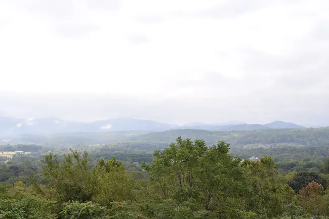 Charlottesville, IN : 夏洛茨维尔