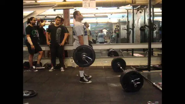 Romanian Dead Lift : 罗马尼亚的死电梯