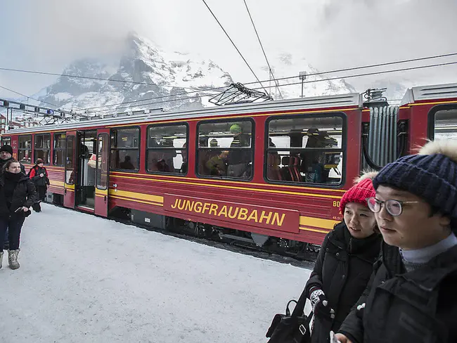 Jungfrau Bahnen : 少女峰巴南