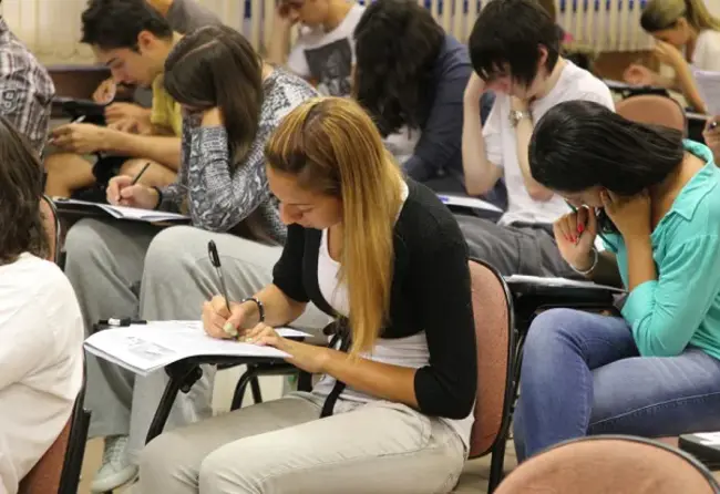 Universidade Federal do Maranhão : 马拉尼昂联邦大学