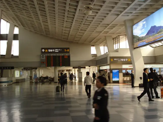 Hong Kong International Airport : 香港国际机场