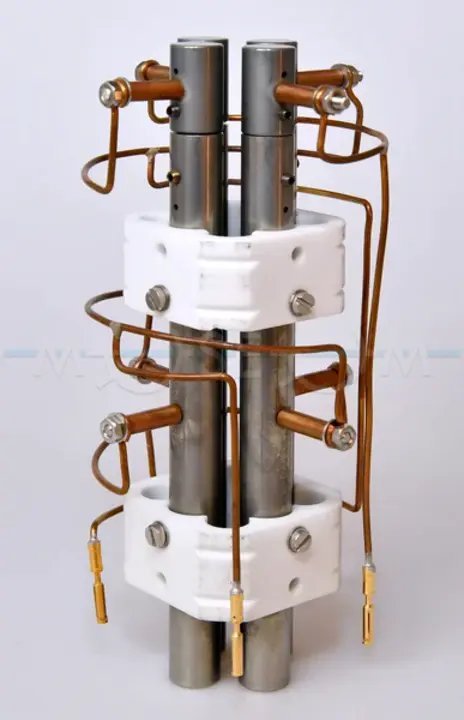 Quadruple Ion Neutral Mass Spectrometer : 四离子中性质谱仪