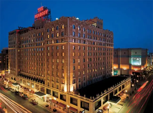 Peabody Hotel Group : 皮博迪酒店集团