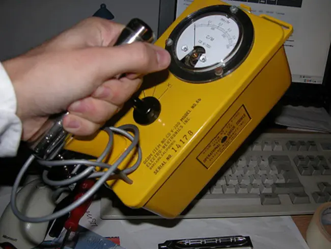 Geiger Counter : 盖革计数器