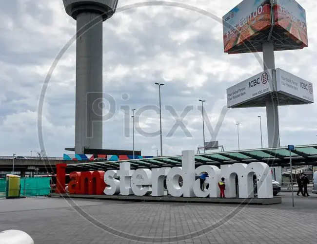 Amsterdam Schiphol Airport, S-Netherlands : 阿姆斯特丹史基浦机场，南荷兰