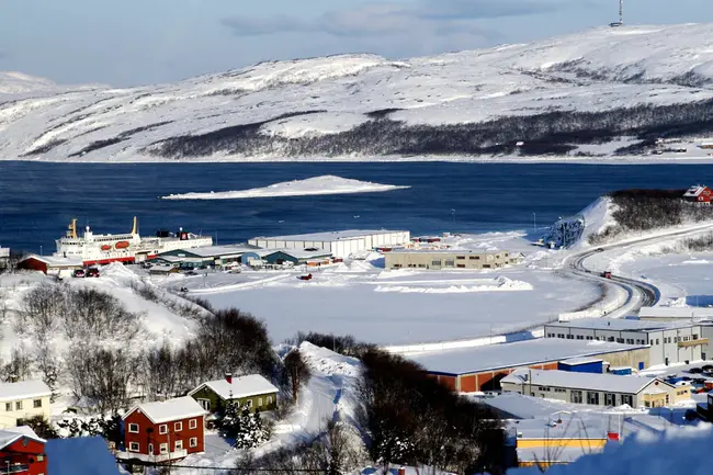 Kirkenes-Hoybuktmoen, S-Norway : 希尔克内斯-霍伊布克特穆恩, 挪威南部