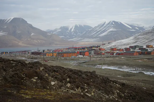 Svalbard-Longyearbyen, S-Norway : 挪威南部斯瓦尔巴特省朗伊尔拜恩市