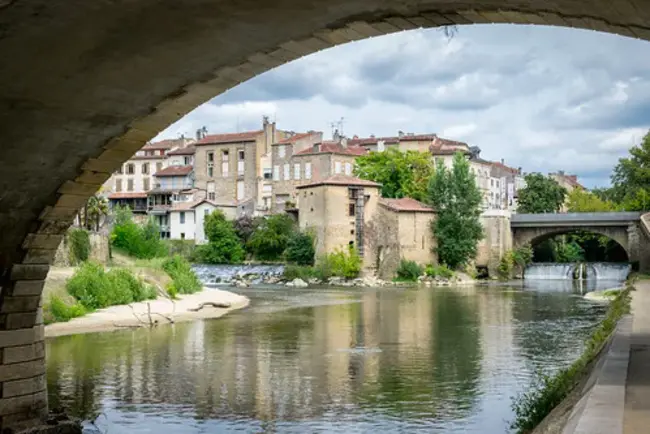 Mont-de-Marsan, S-France : 法国南部蒙德马桑