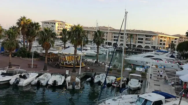 Frejus-Saint Raphael, S-France : 弗雷瑞斯-圣拉斐尔，法国南部