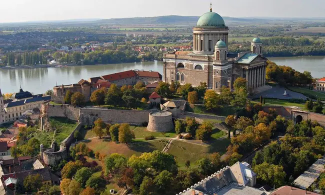 Esztergom, S-Hungary : 匈牙利南部埃斯泰尔戈姆