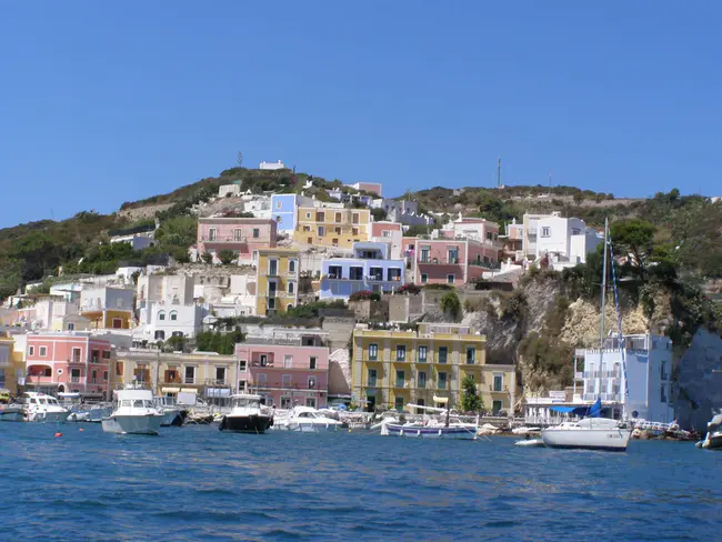 Ponza, S-Italy : 意大利南部庞扎