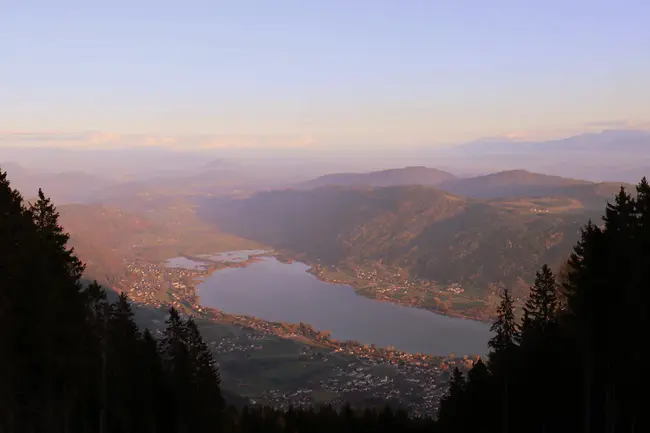 Feldkirchen-Ossiachersee, S-Austria : 奥地利南部费尔德基兴-奥西亚赫湖