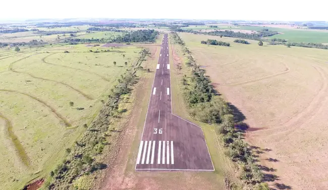 Salto Aeropuerto Departamental, Uruguay : 乌拉圭萨尔托省机场