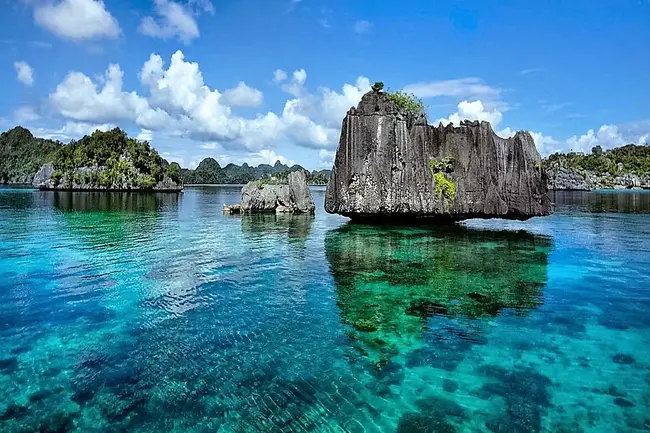 Jakarta-Pulau Panjang, Indonesia : 印度尼西亚，雅加达，普拉潘江