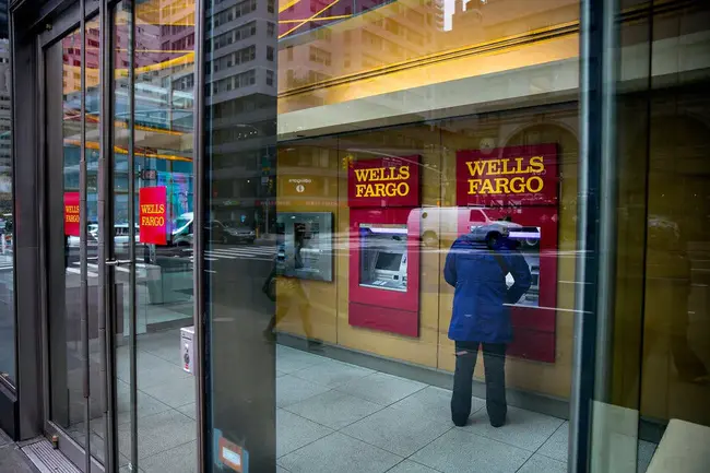 Wells Fargo Bank : 富国银行