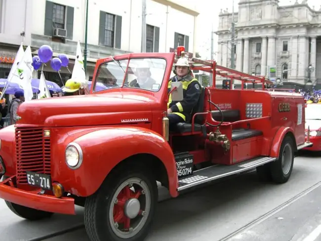 International FireFighters Day : 国际消防员日