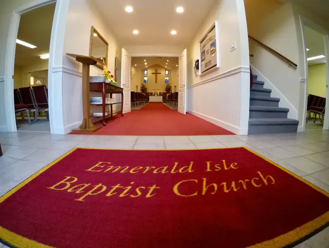 Emerald Isle Baptist Church : 翡翠岛浸信会教堂