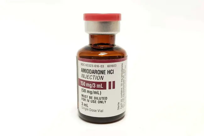 amiodarone : 胺碘酮