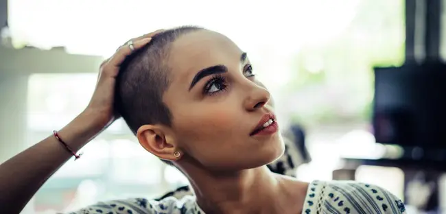 Chemotherapy-Induced Alopecia : 化疗引起的脱发