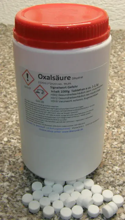 Oxalic Acid : 草酸