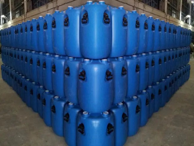 Barrels of Liquid Per Day : 每天液体桶数