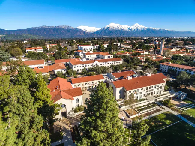 Claremont Lincoln University : 克莱蒙林肯大学