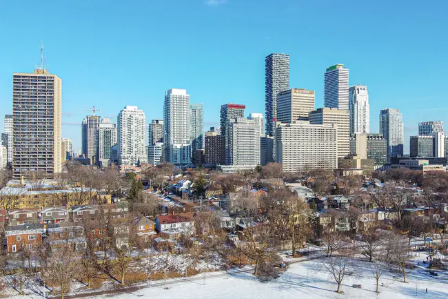 Canadian Centre for Housing Technology (part of NRC) : 加拿大住房技术中心（NRC的一部分）