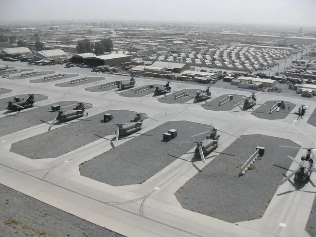Kandahar Air Field : 坎大哈空军基地