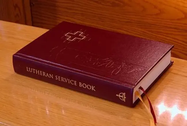 Lutheran Service Book : 信义宗礼拜书