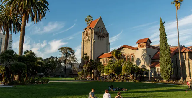 San Jose State University : 圣何塞州立大学