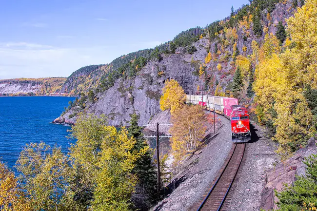 Canadian Northern Pacific Railway : 加拿大北太平洋铁路