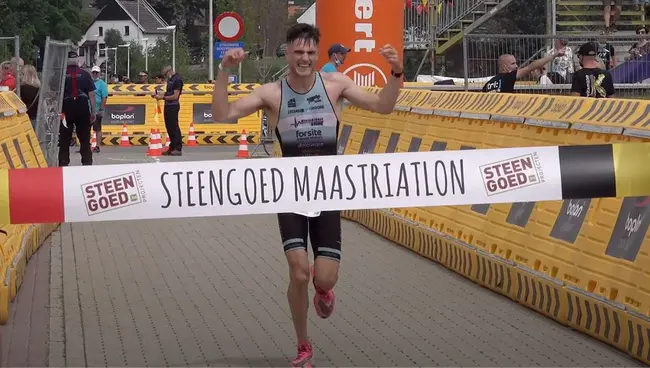 Drienerlose Studenten Triathlon Vereniging : 三项全能运动员