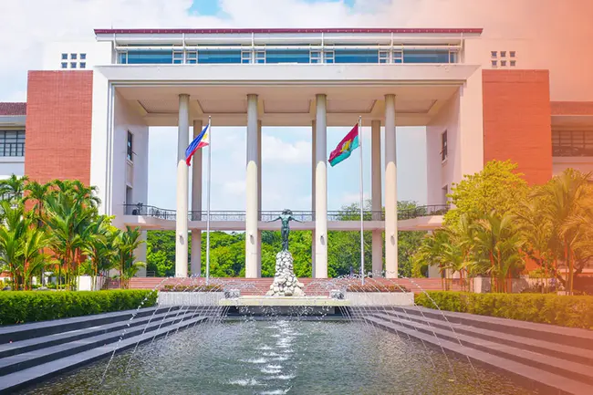 University of the Philippines Los Baños : 菲律宾大学洛杉矶分校