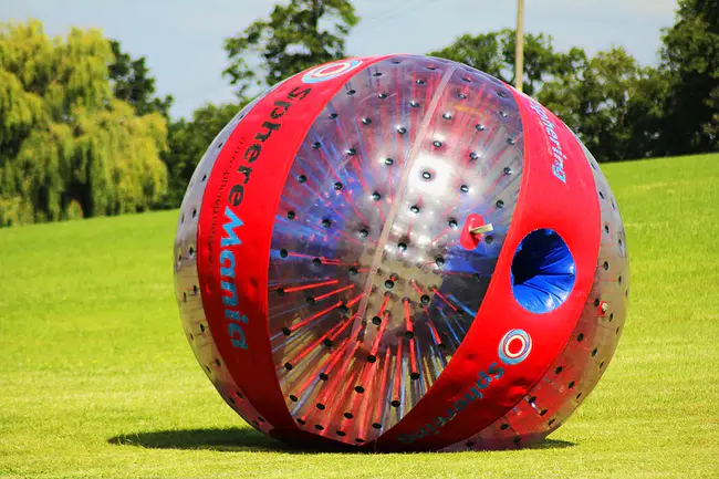 Zorbing : 太空球